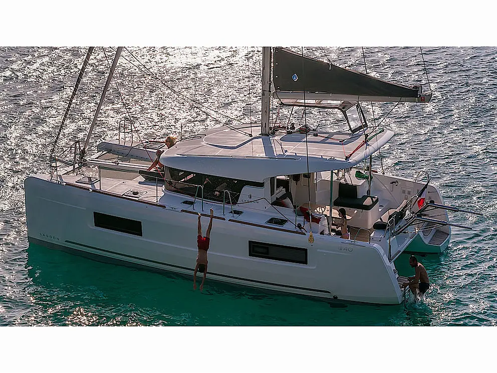 Lagoon 40