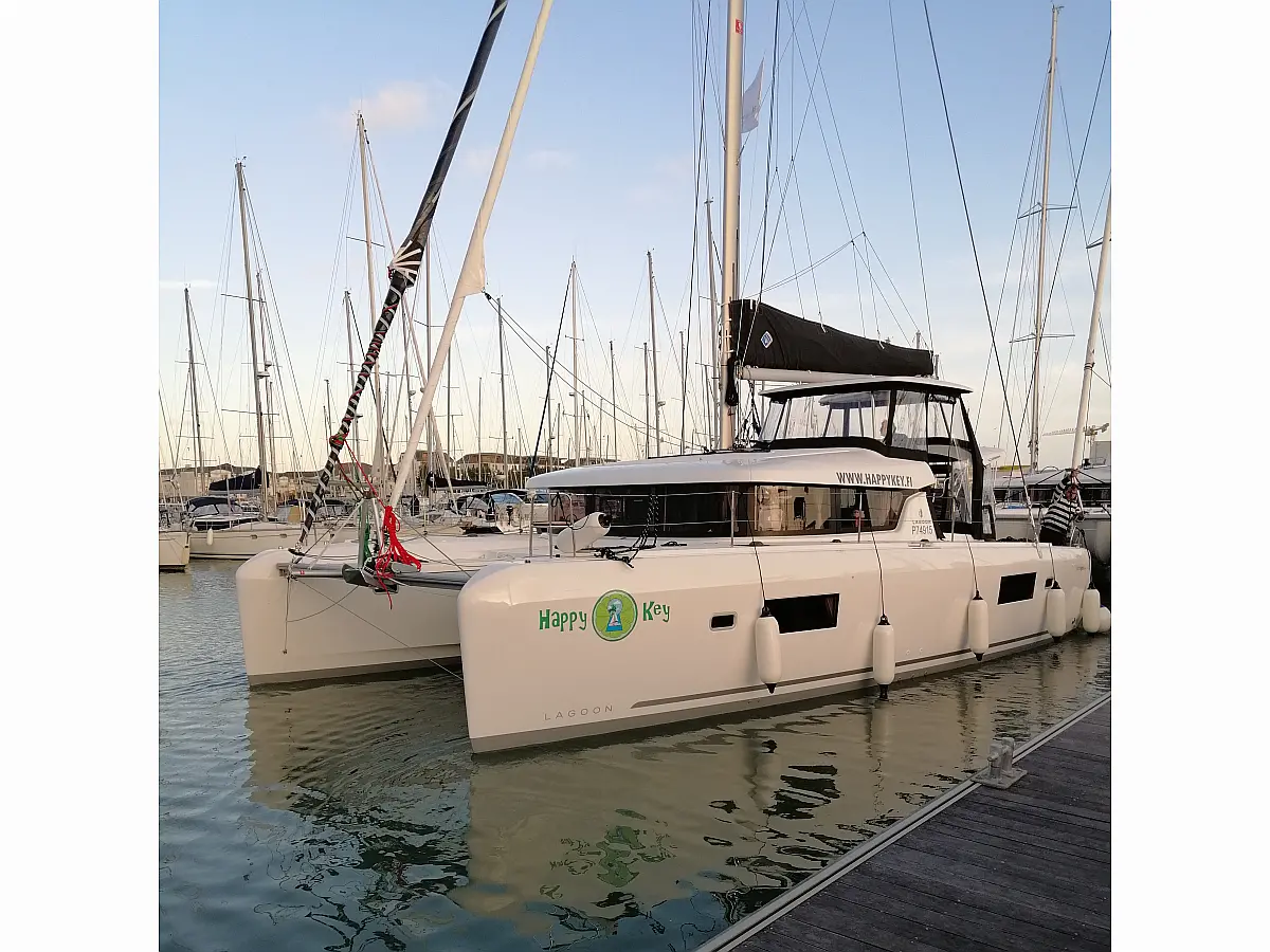 Lagoon 42