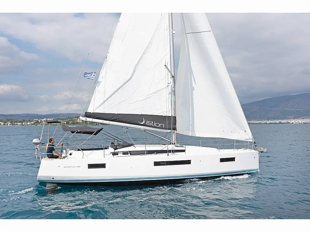 Sun Odyssey 440