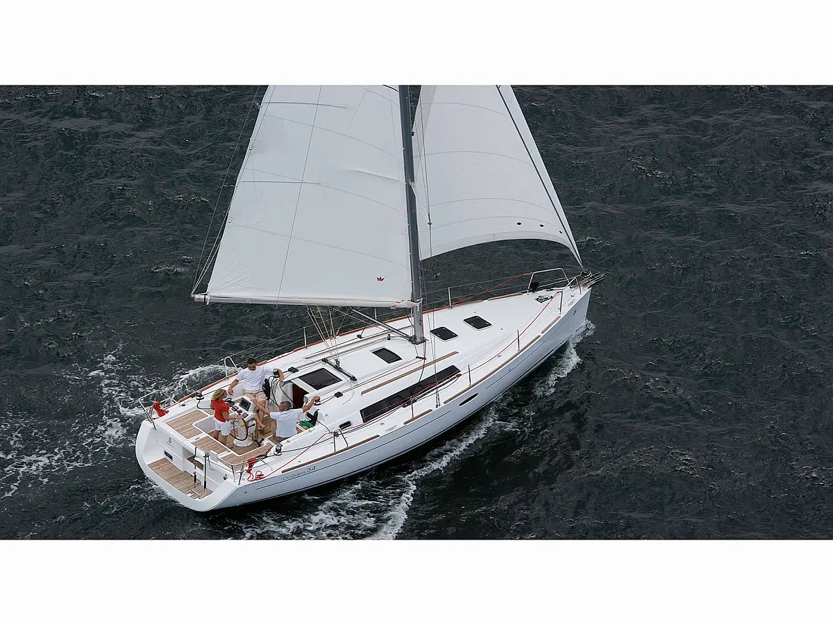 Oceanis 34