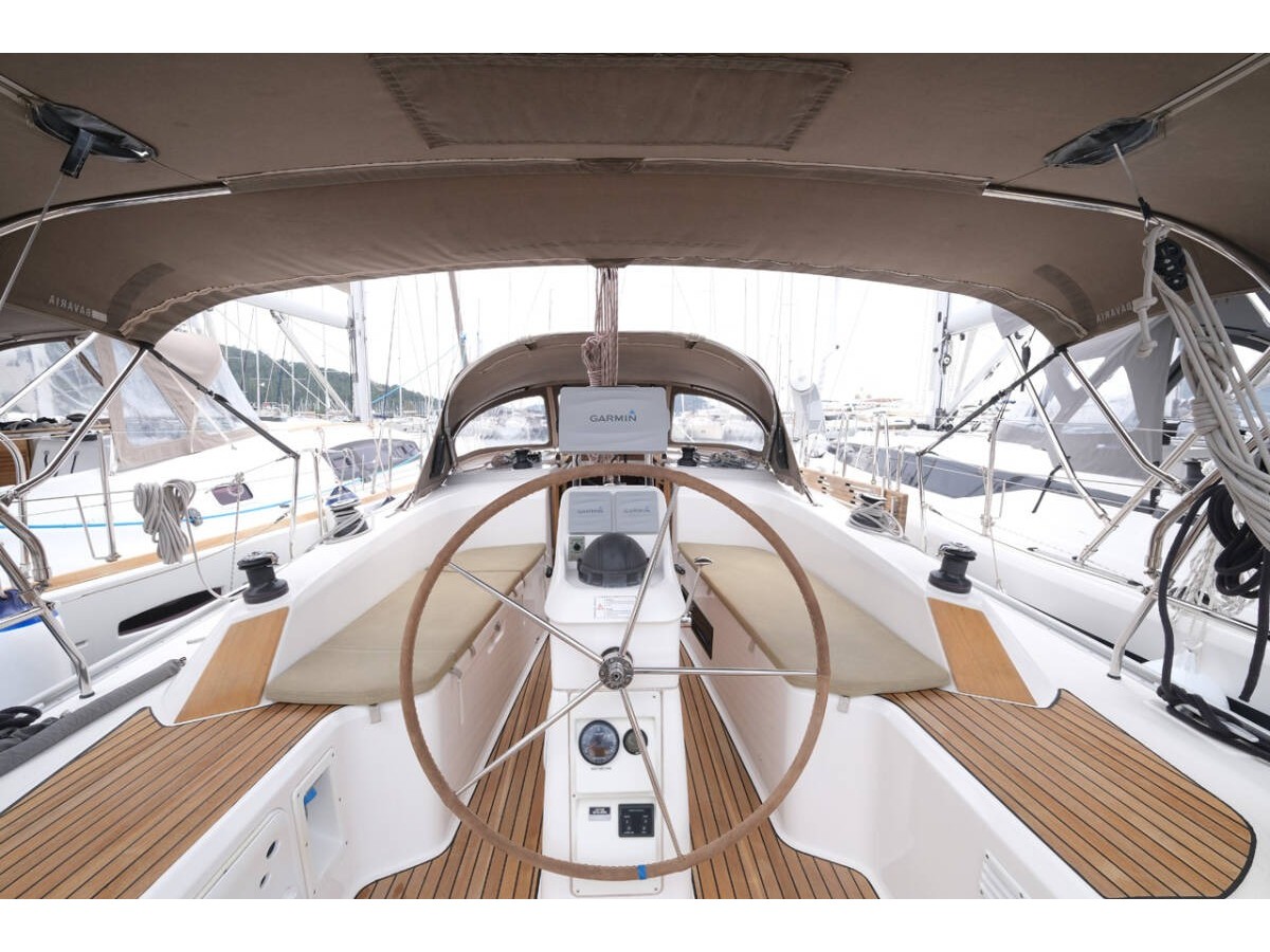 Bavaria 33 Cruiser