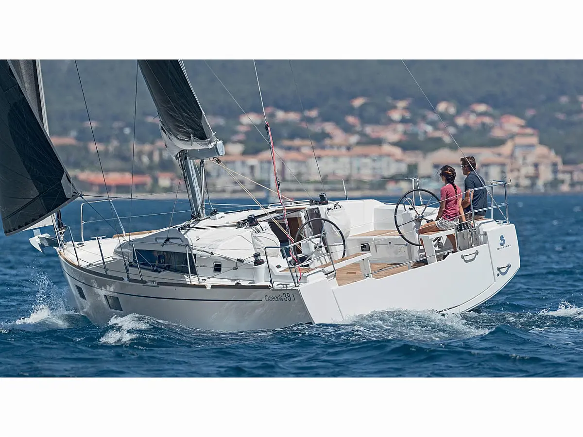 Oceanis 38.1