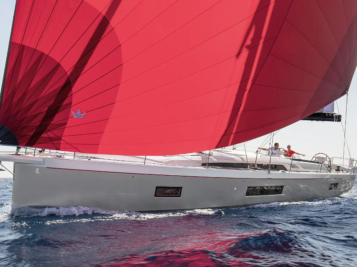 Sunsail 52.4