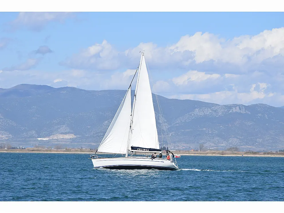 Bavaria 44