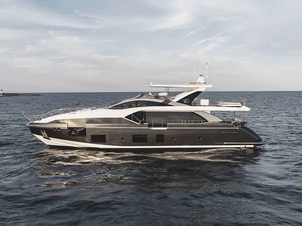 Azimut Grande 27