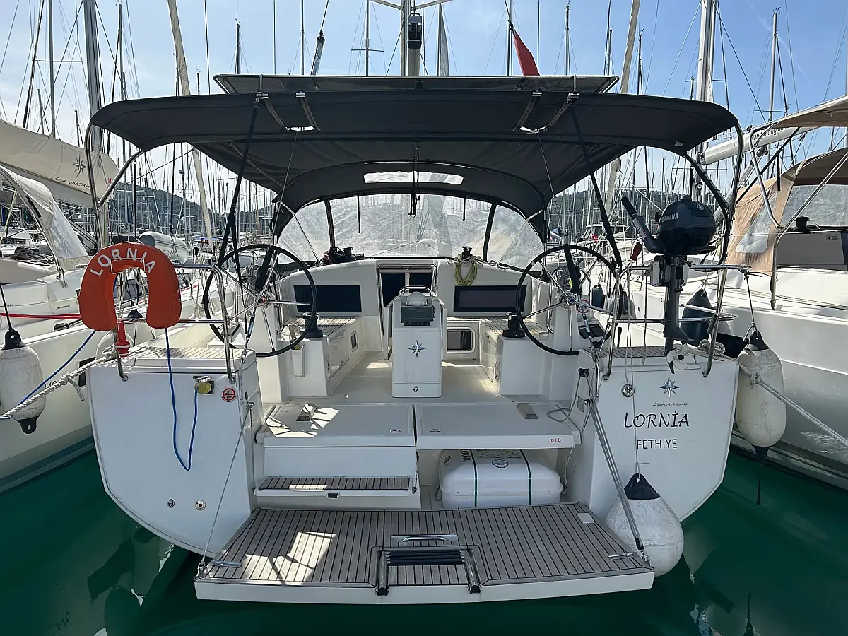 Sun Odyssey 440
