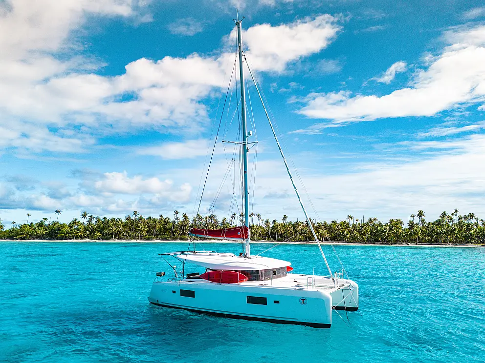 Lagoon 42