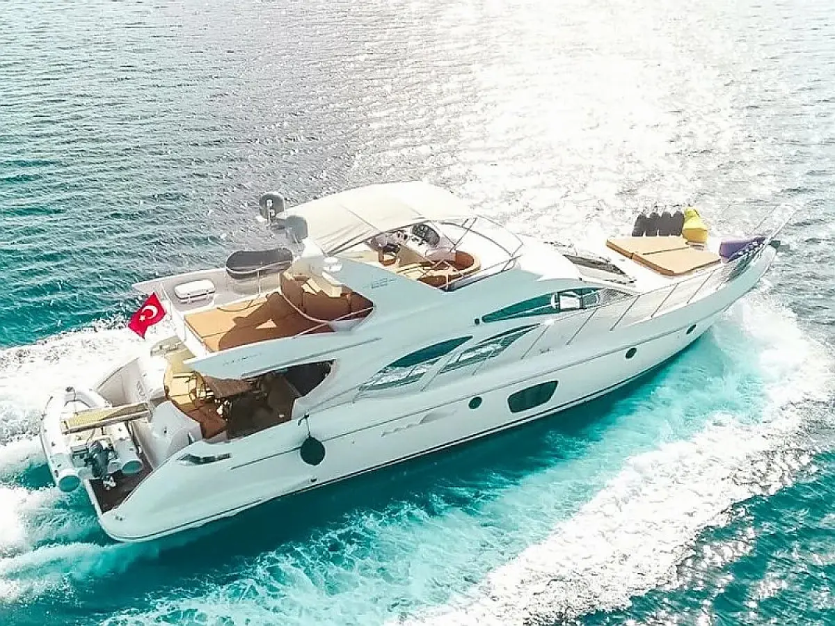 Azimut 62 Fly