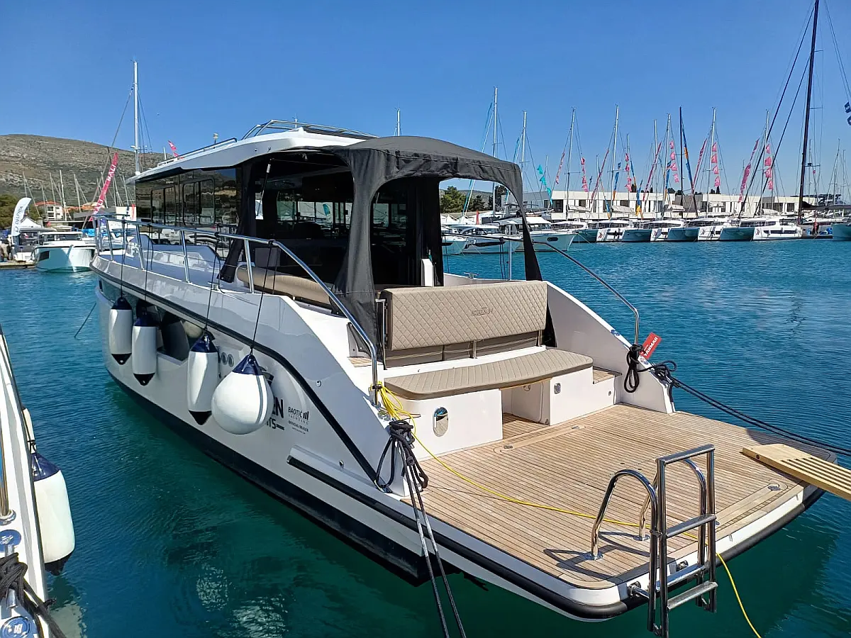 Nikhen Aquasun 34 Sedan LP