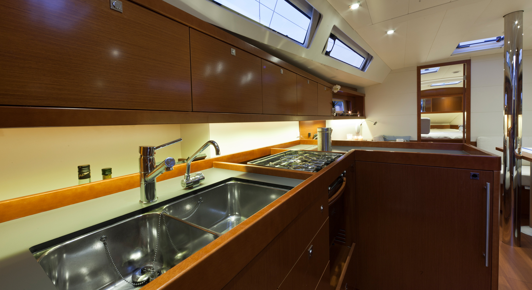 BELEZA - | AC | Bowthruster | Solar P