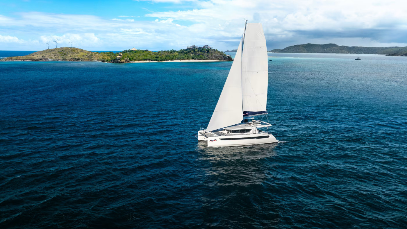 Moorings 5200 Crewed