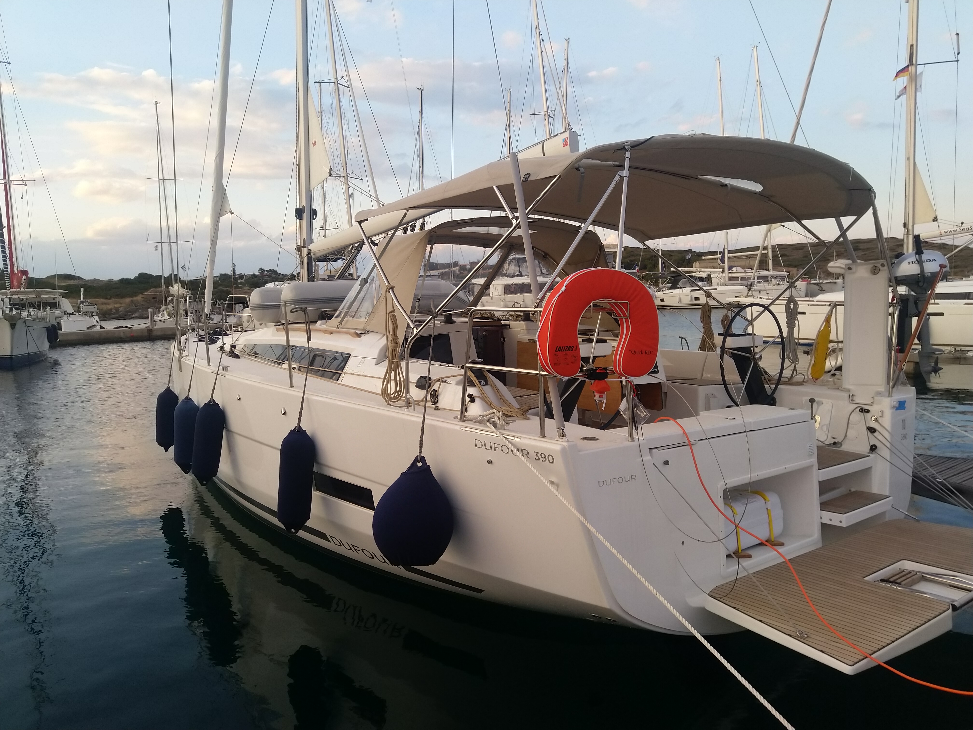 Dufour 390