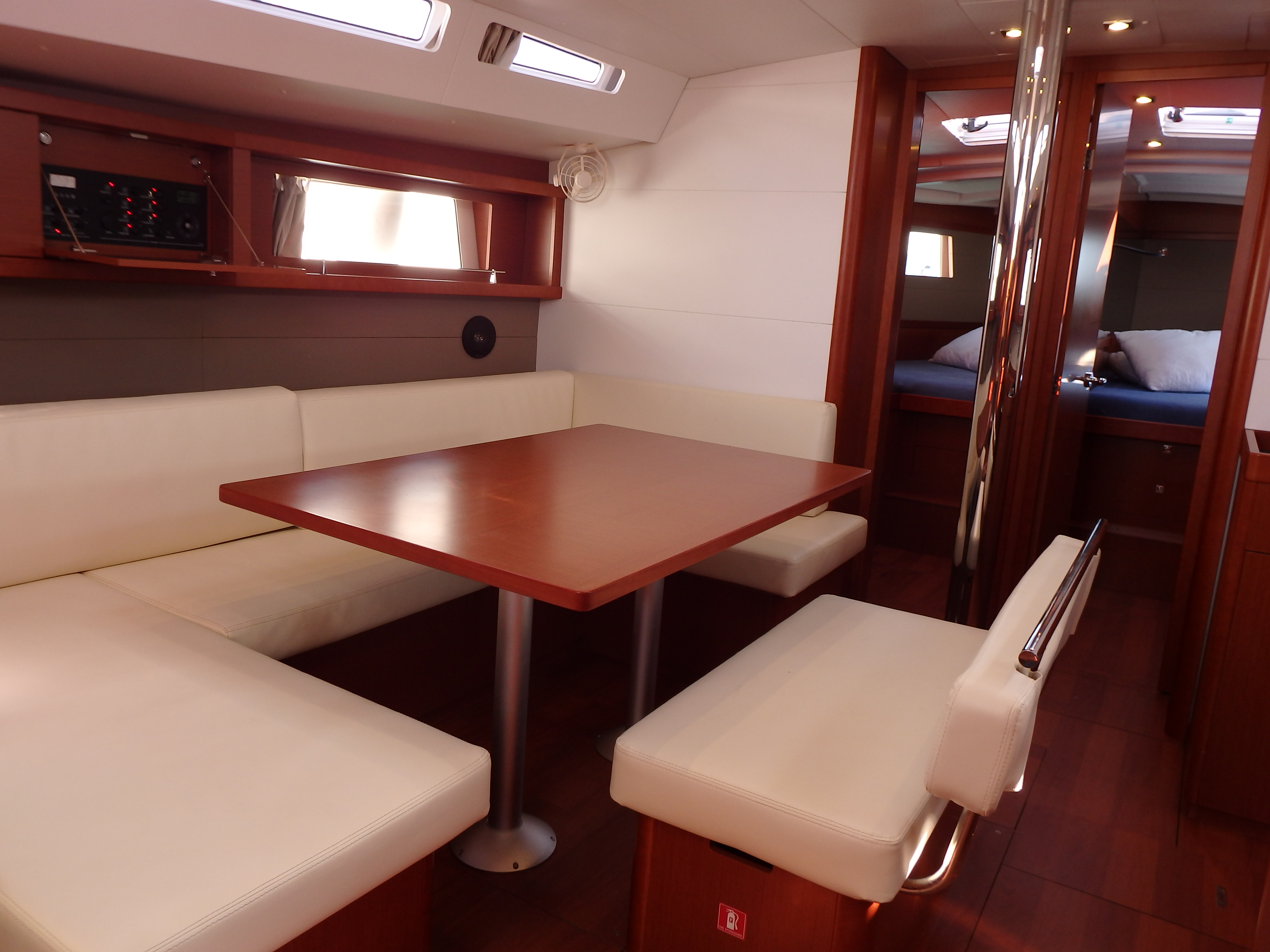Oceanis 48