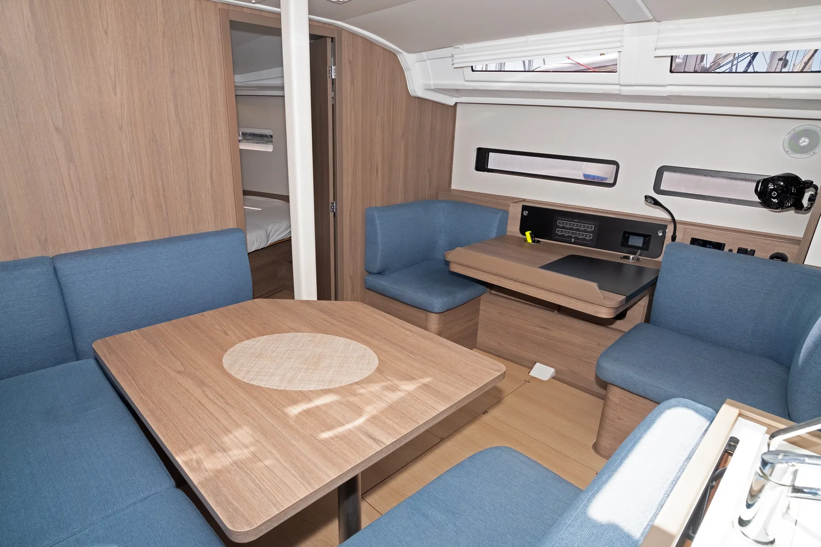 Thalassa Nova