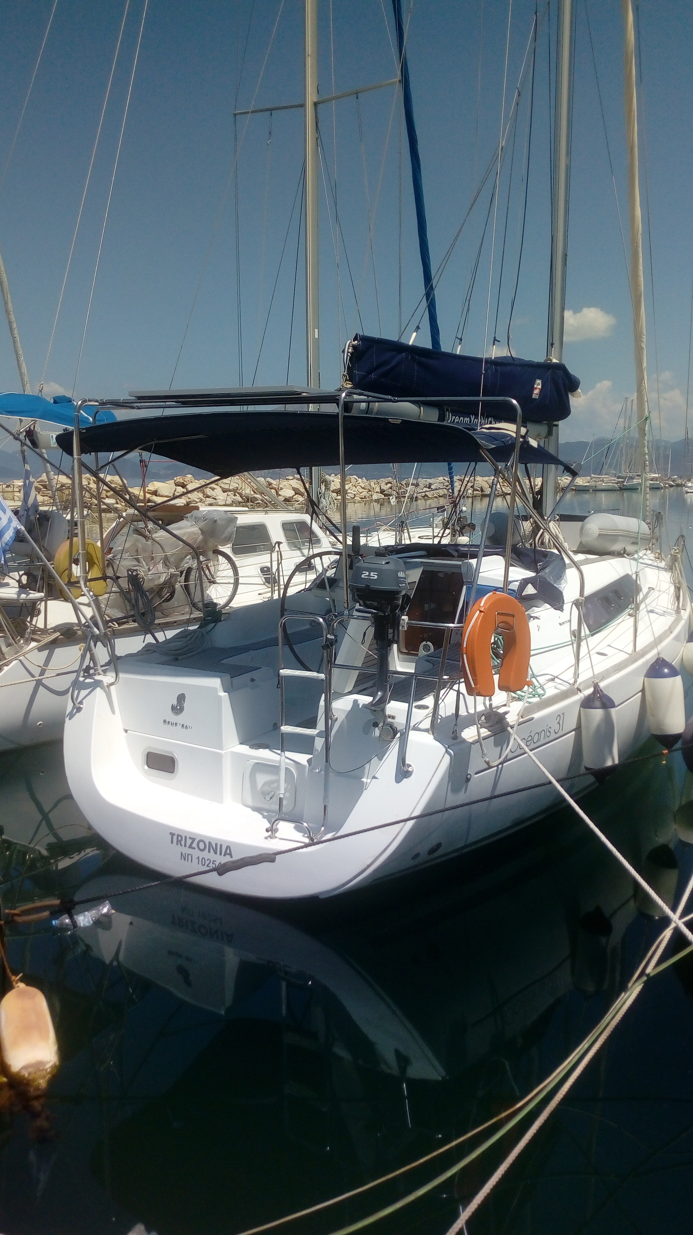 TRIZONIA 
