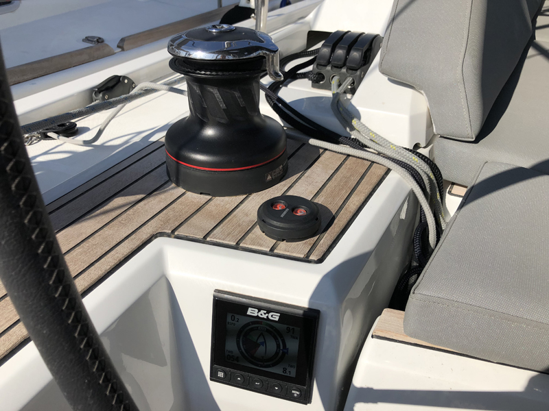 Salt Water (A/C - Generator - Inverter - 12 pax)