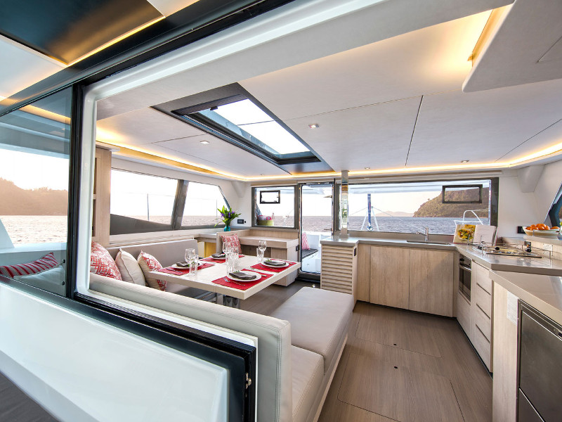 Moorings 4500L/10 Crewed