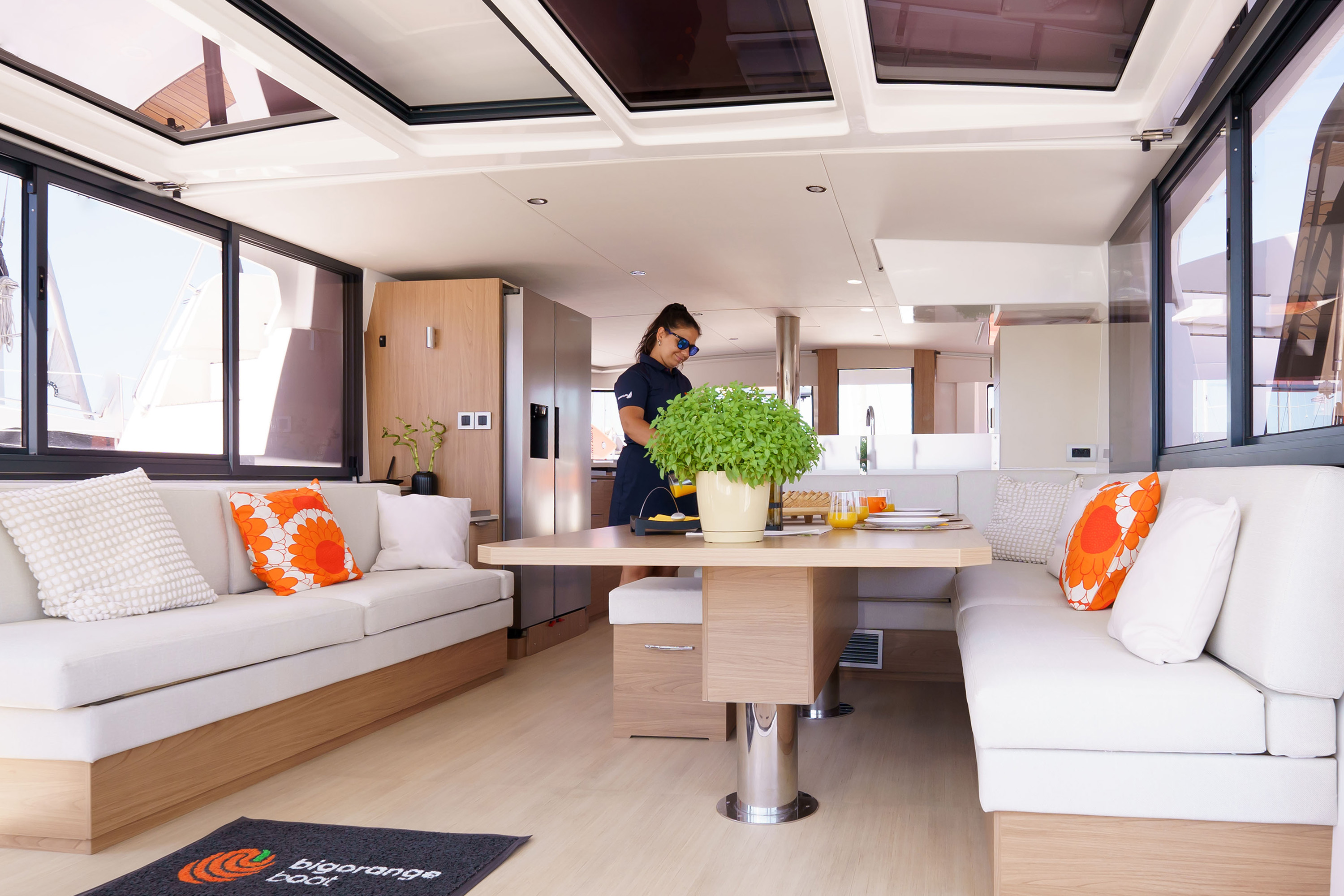 The Big Orange Boat 