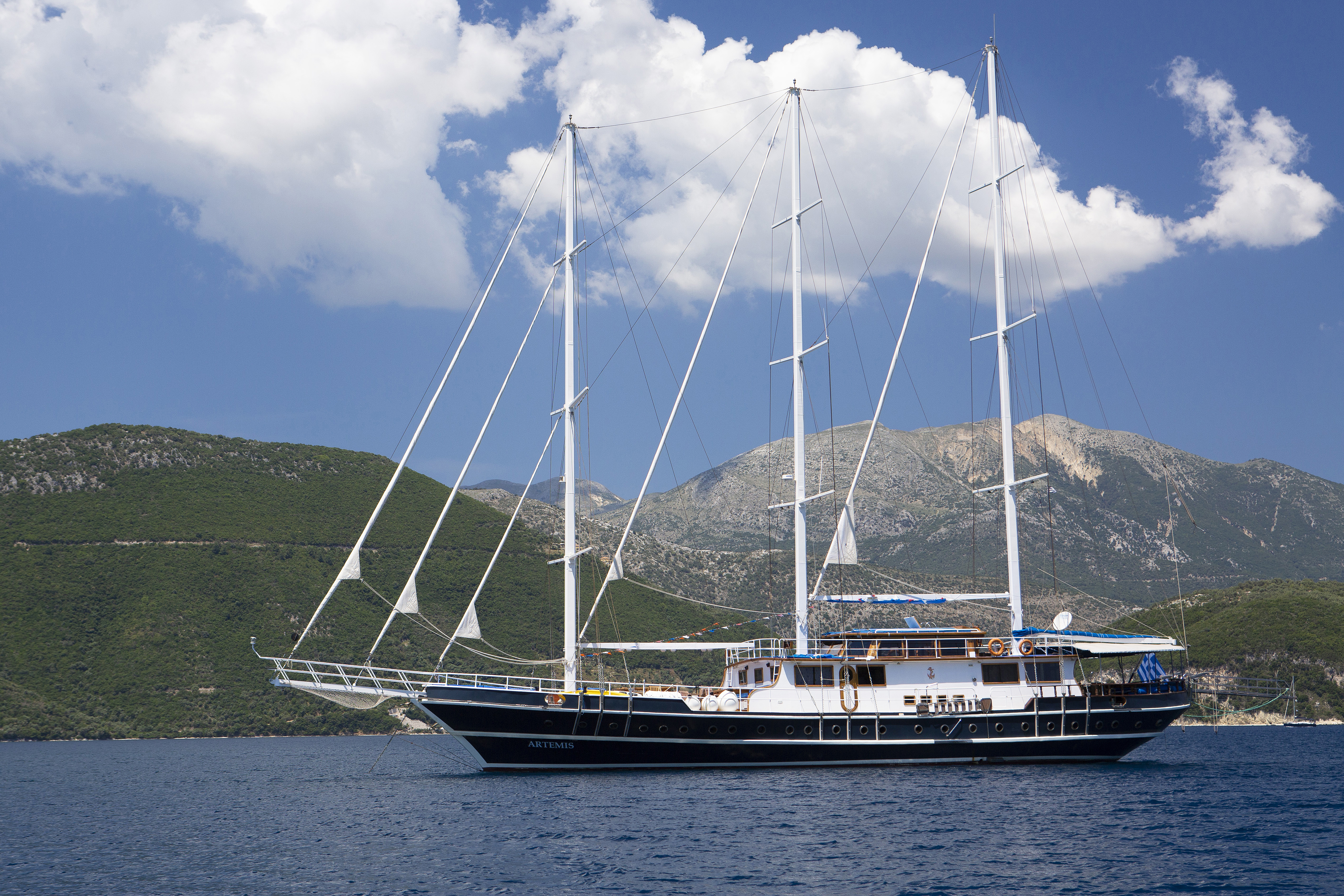 Artemis