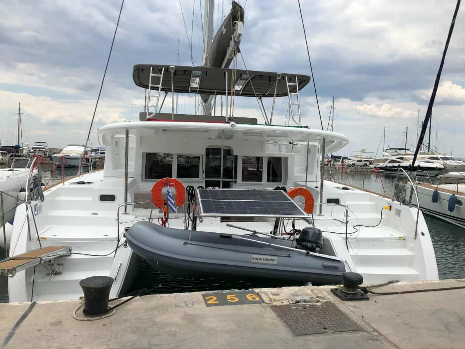 Lagoon 450F built 2019 Generator, A/C, Watermaker