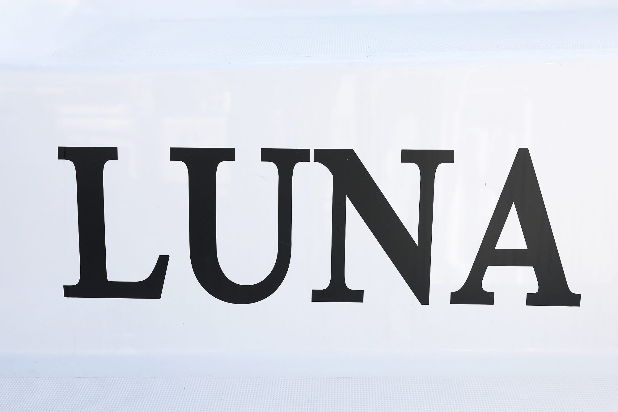 LUNA 