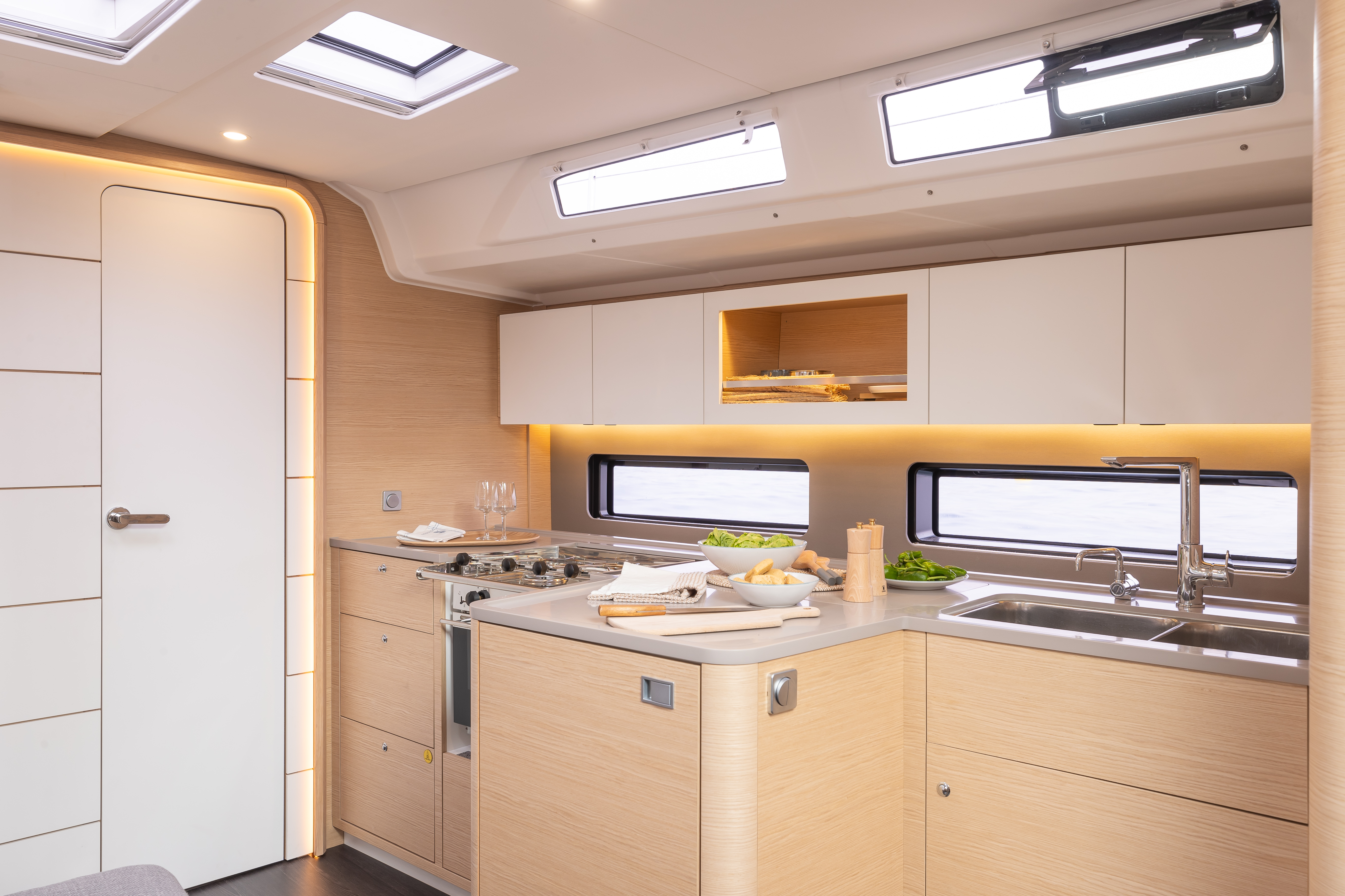 Sunsail 41.3 Premium Plus