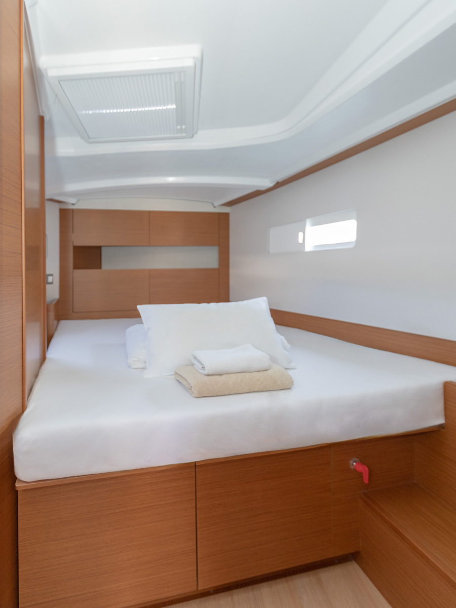 OLIVER new 2025 (air condition, solar panels)