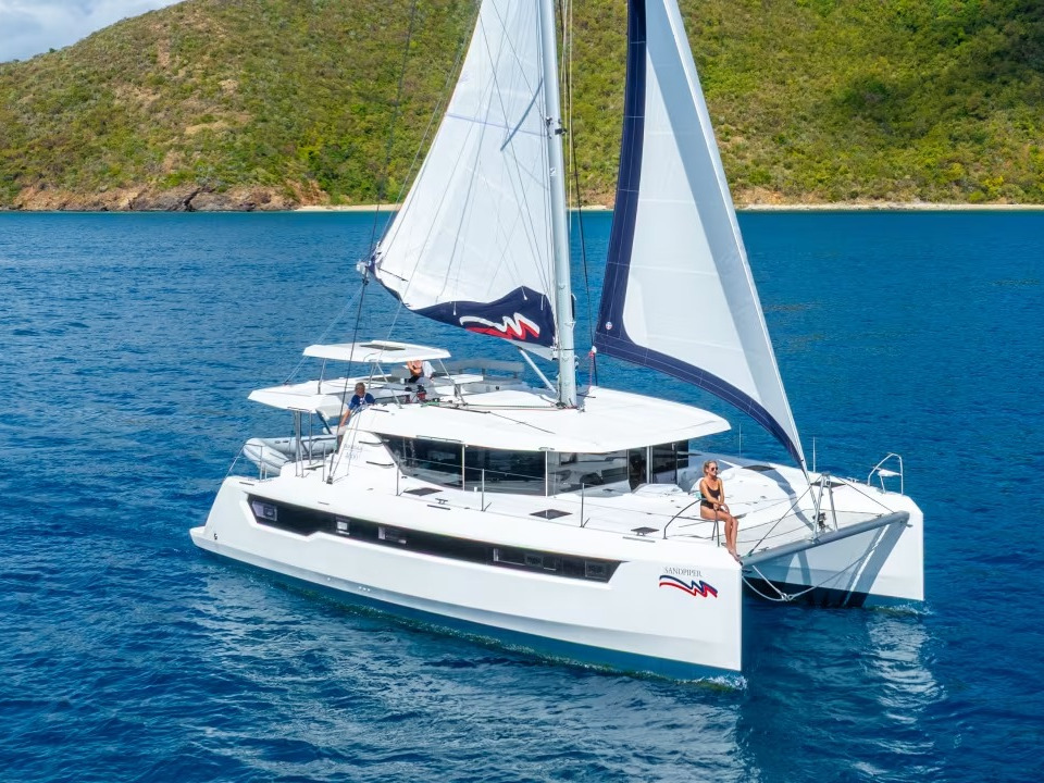 Moorings 4600 - 4 Crewed