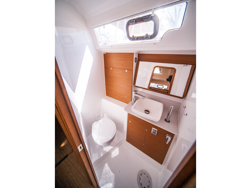 MALIN (owner version, new sails 2024., air condition, generator)