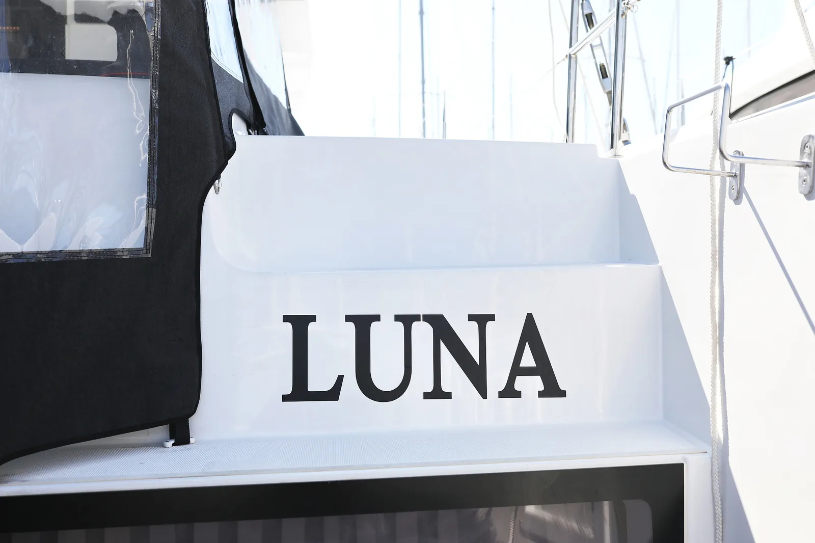 LUNA 