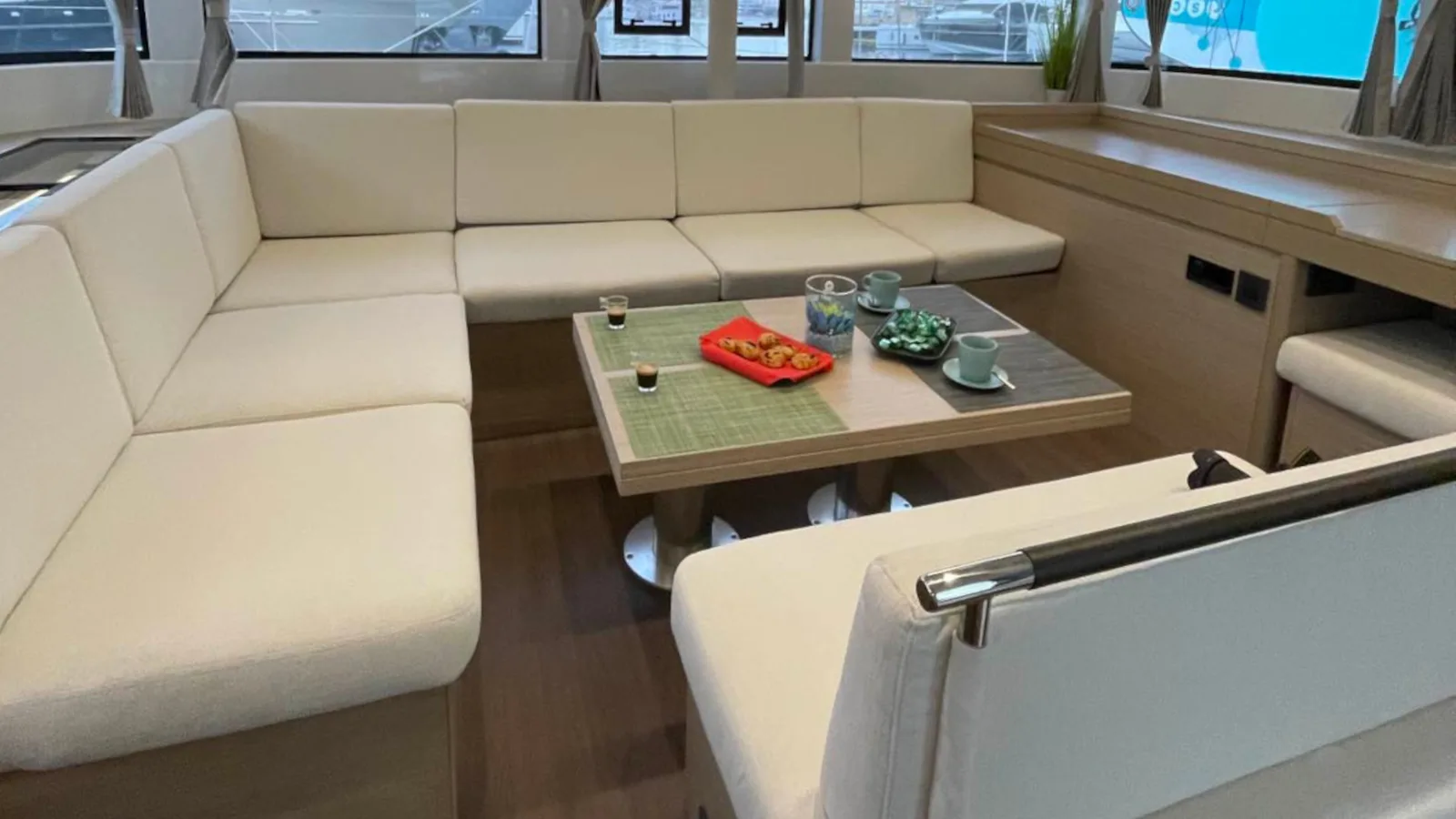 AEGEUS (A/C, Gen, W.Maker, Teak cockpit, underwater lights)