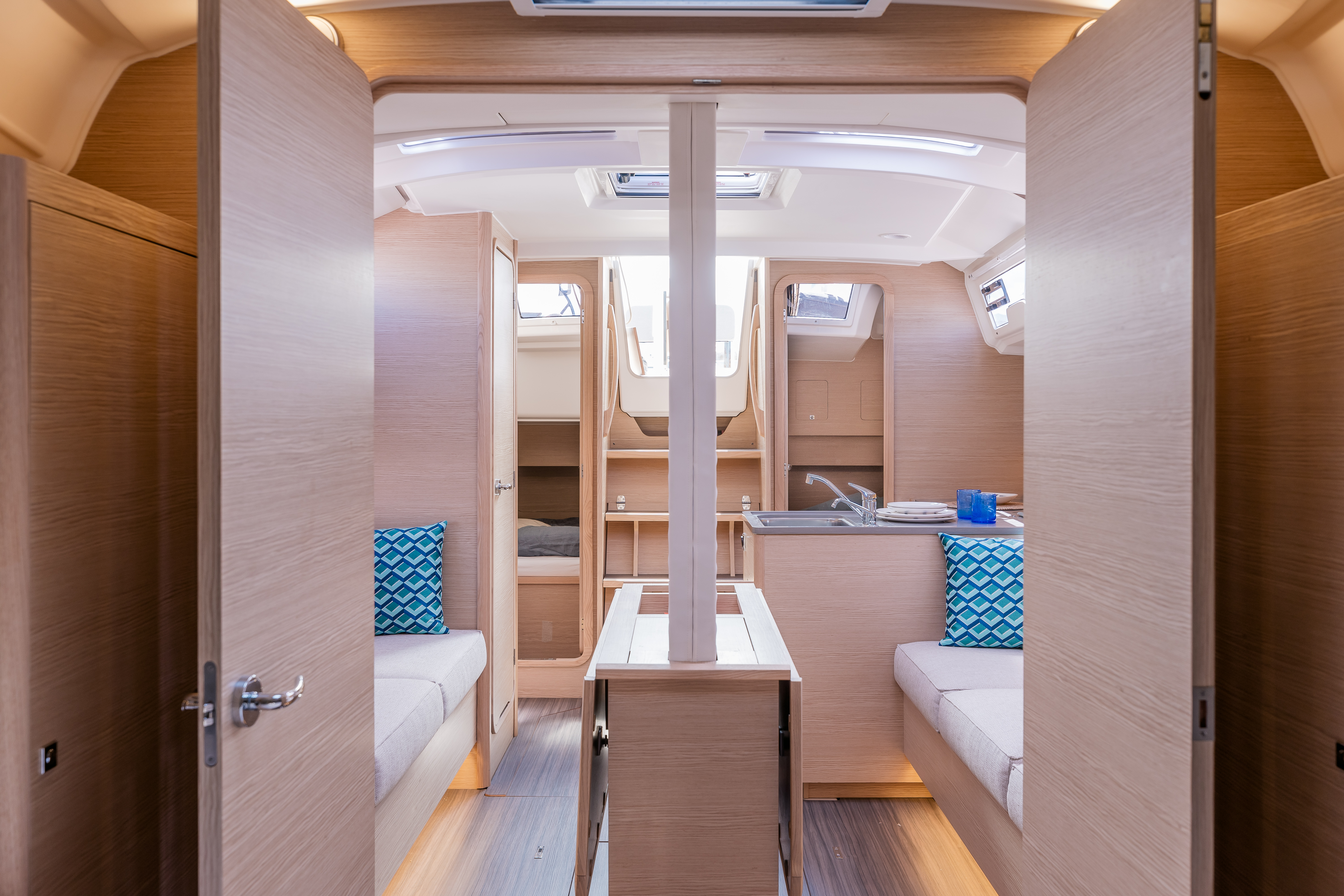 Sunsail 37.3 Premium