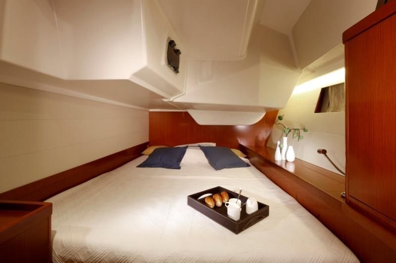 Nabucco: Aft cabin #1 (Cabin Chrter - 2 pax) Fully Crewed, ALL EXPENSES