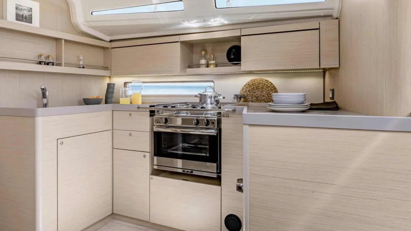Sunsail 42 Premium