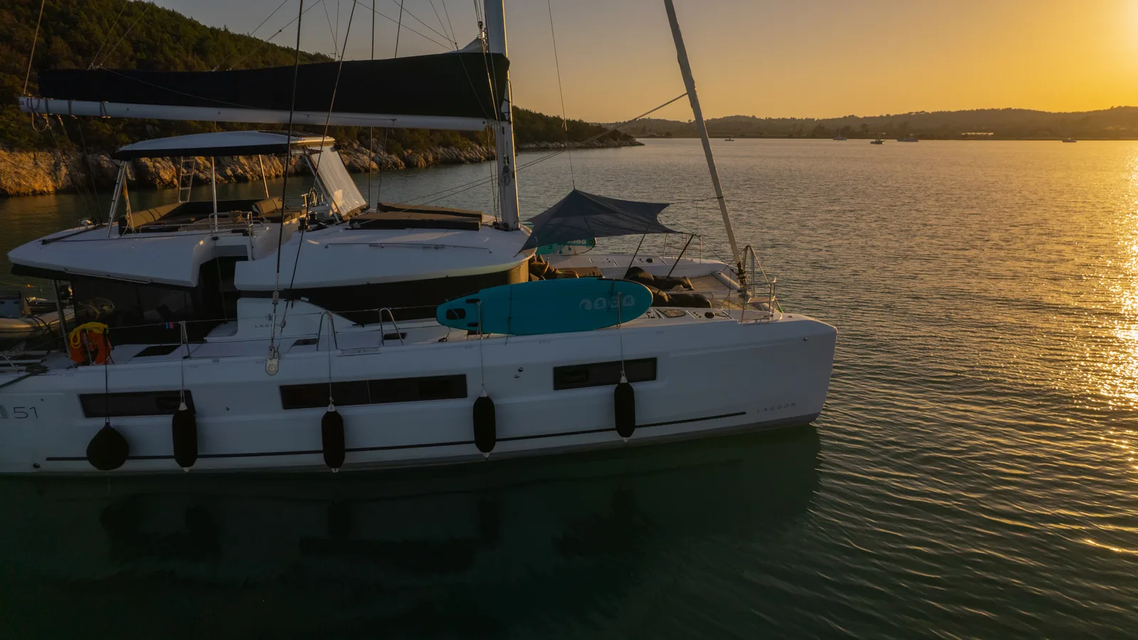 AEGEUS (A/C, Gen, W.Maker, Teak cockpit, underwater lights)