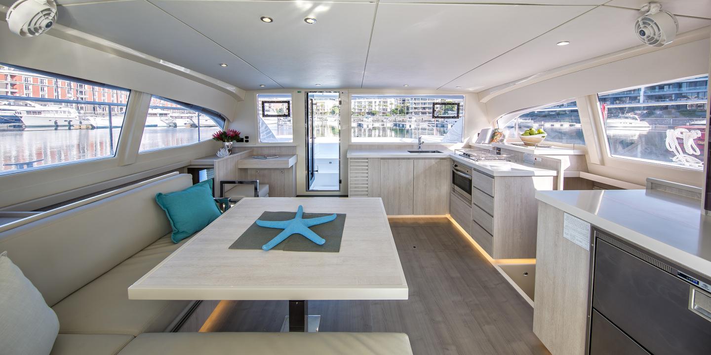 Moorings 433 PC Club