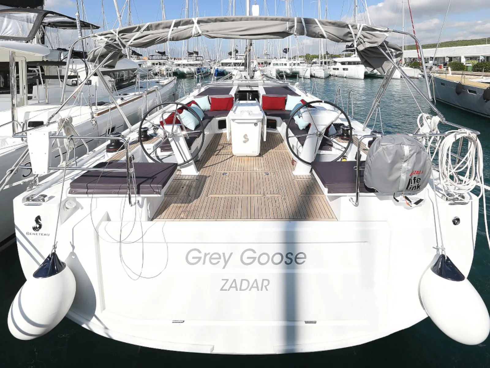 GREY GOOSE 