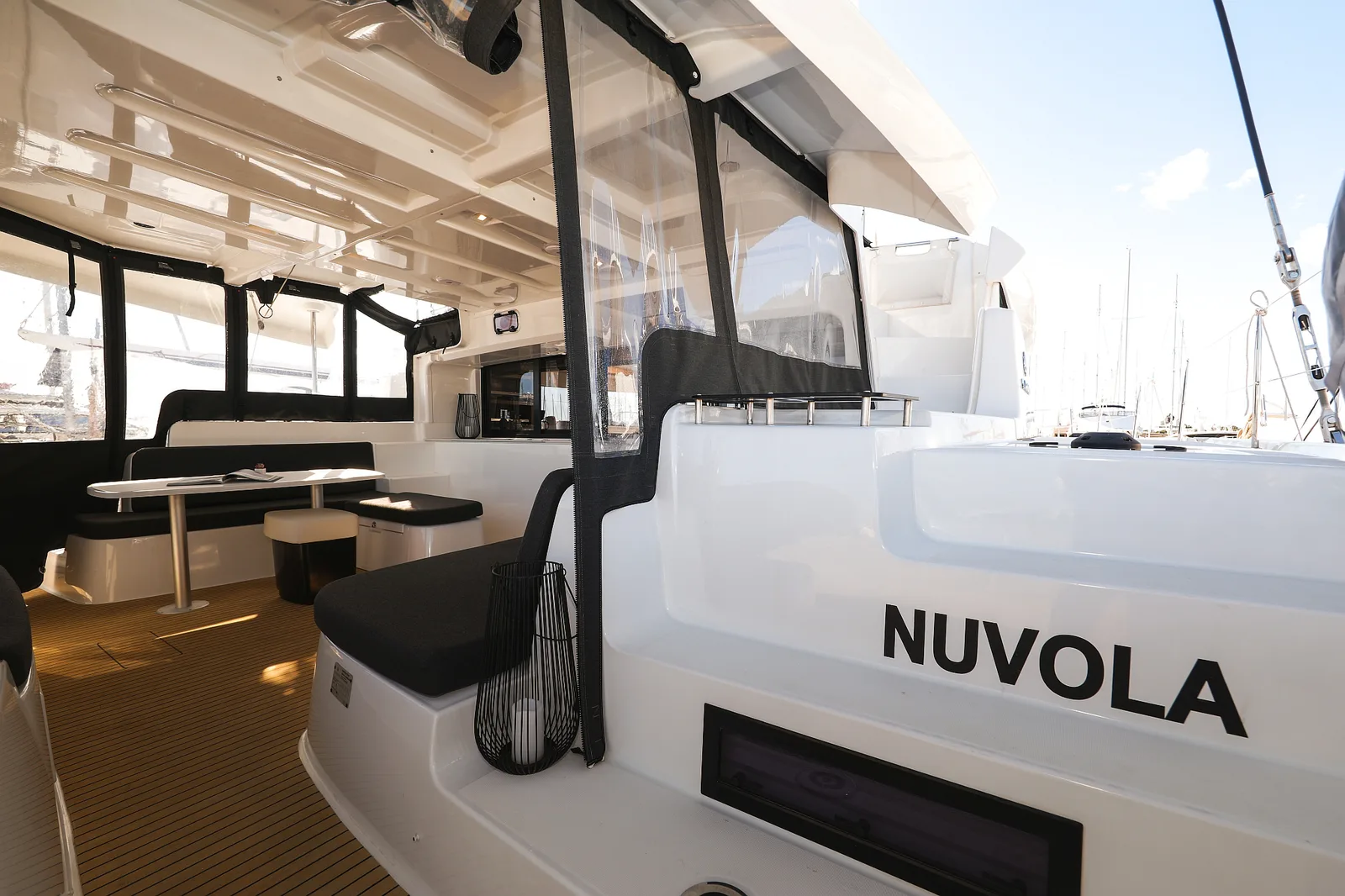 NUVOLA