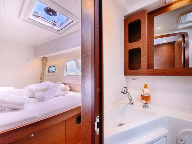 SEA VOYAGER 