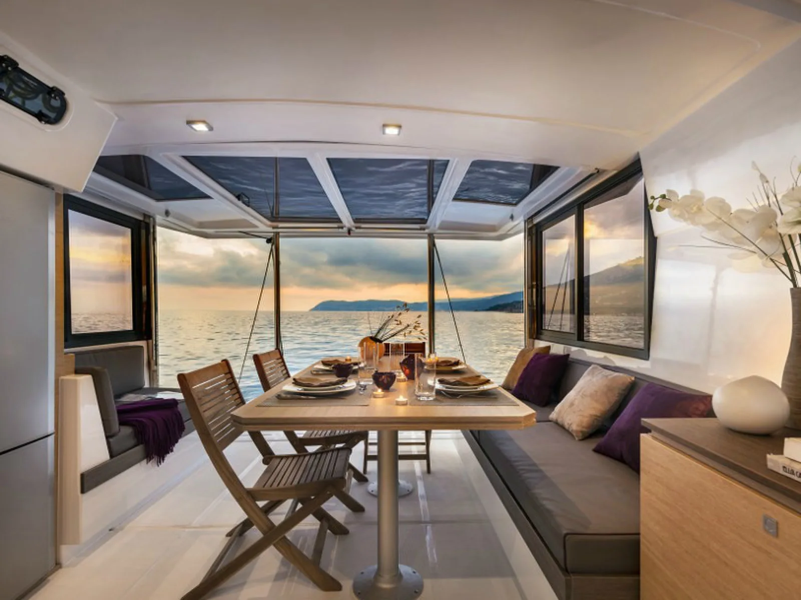 PRIVATE BAY