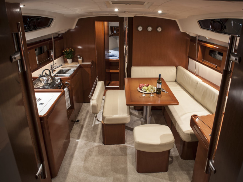 OASIS - | Bowthruster | Solar P 