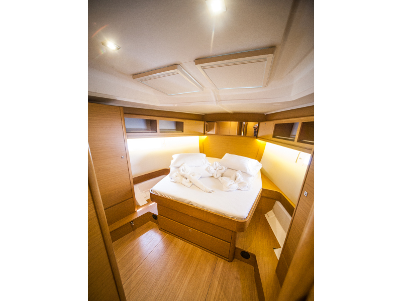 MALIN (owner version, new sails 2024., air condition, generator)