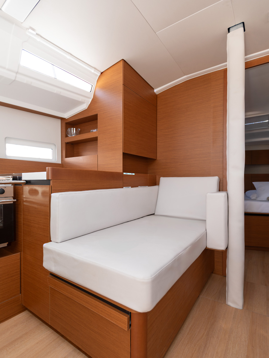 OLIVER new 2025 (air condition, solar panels)