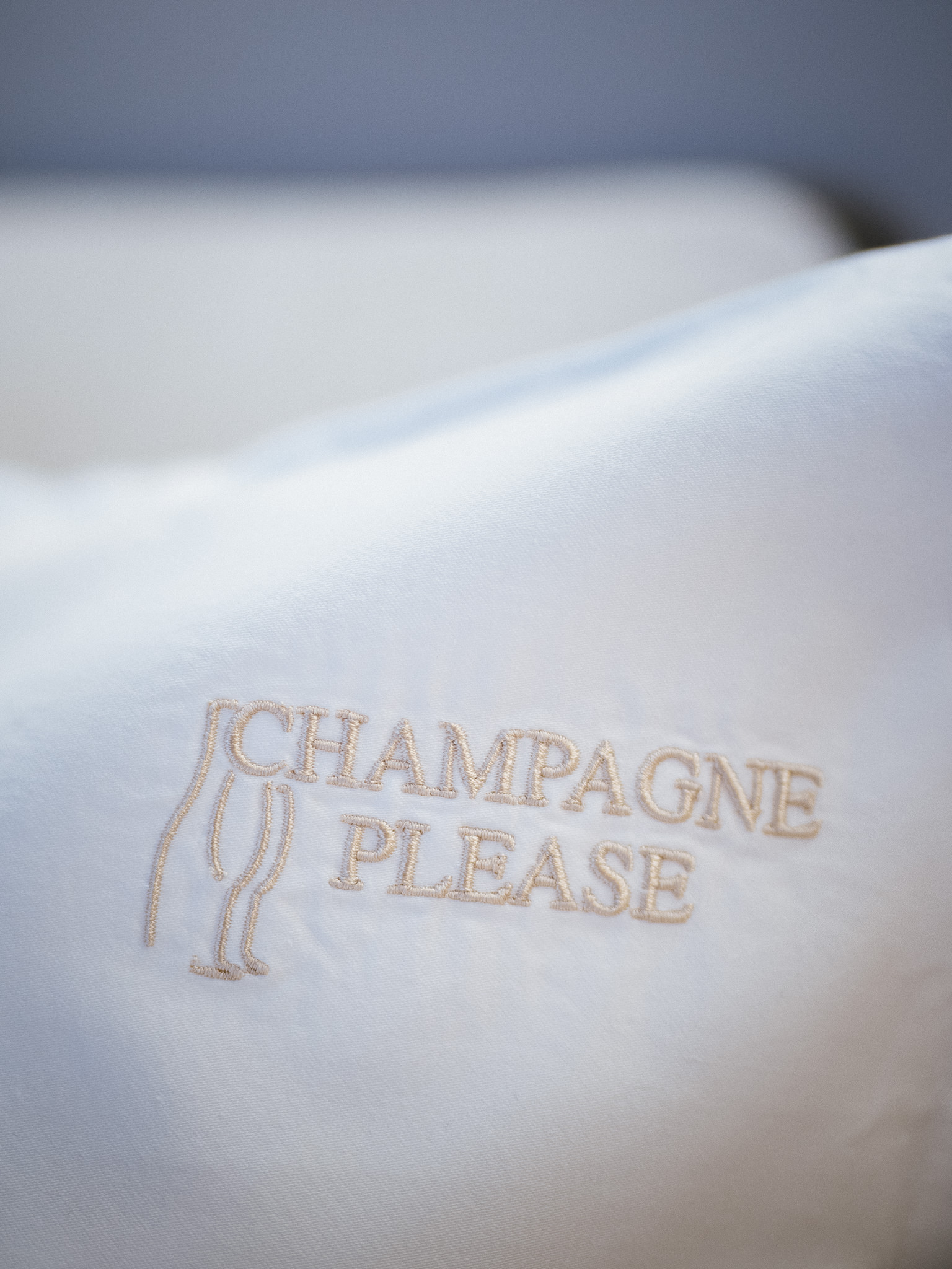 CHAMPAGNE PLEASE