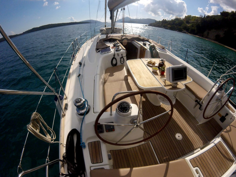 OASIS - | Bowthruster | Solar P 