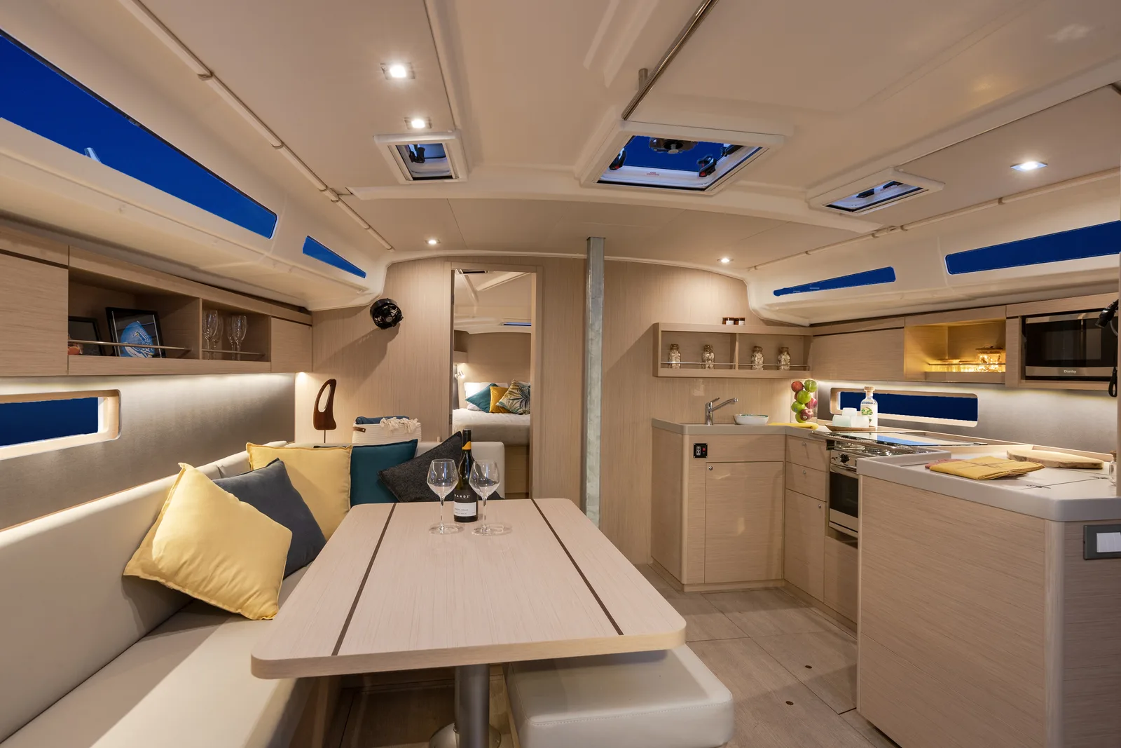 Sunsail 42 Premium
