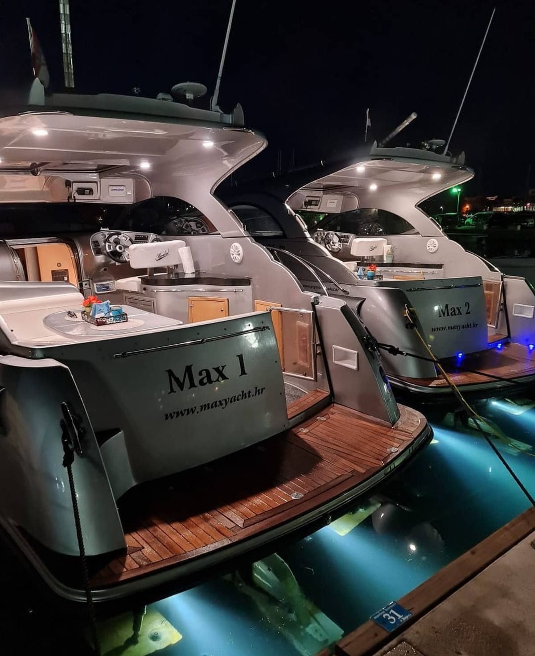 MAX  2