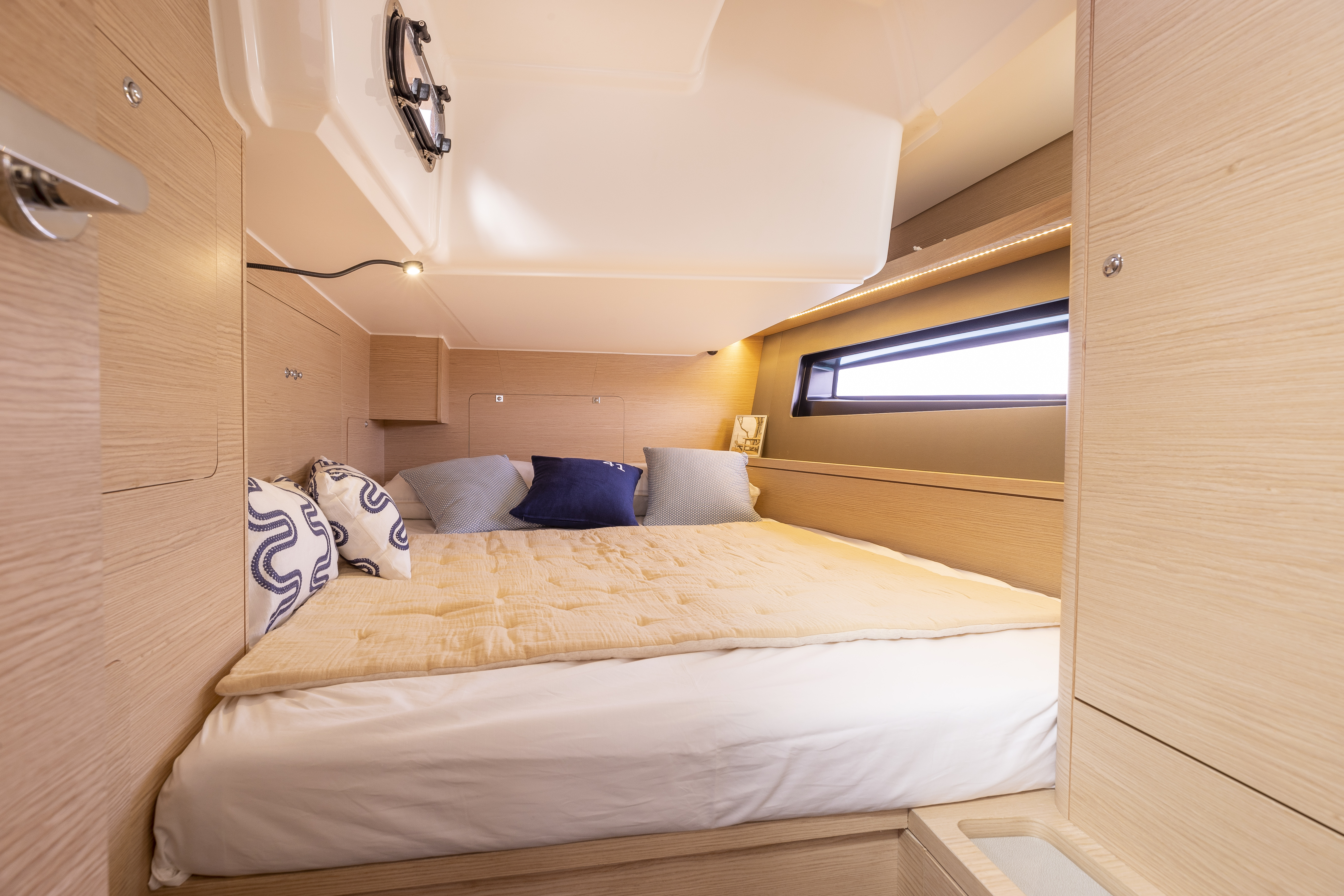 Sunsail 41.3 Premium Plus