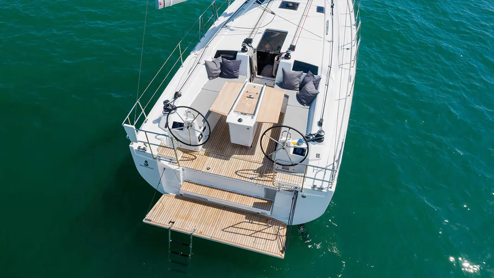 Sunsail 42 Premium