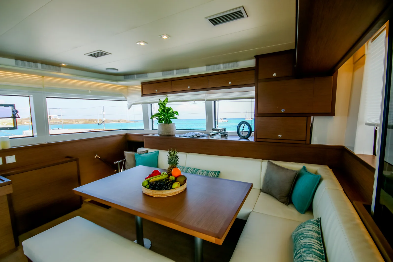 ELVIRA 52